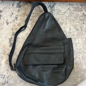 Vtg L.L. Bean Ameribag Bag Black Leather Sling Crossbody Pockets Zip Y2K Grunge